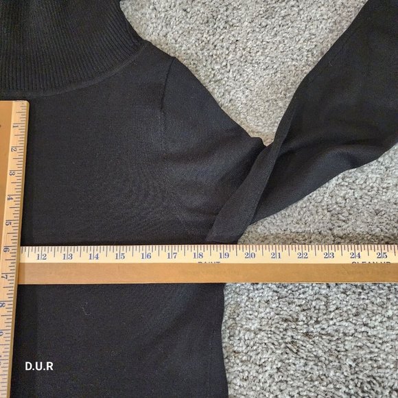 NWT CHICO'S Mandie Black Pullover Off The Shoulder Sweater Top Size 2 Reg $69 - Picture 7 of 9